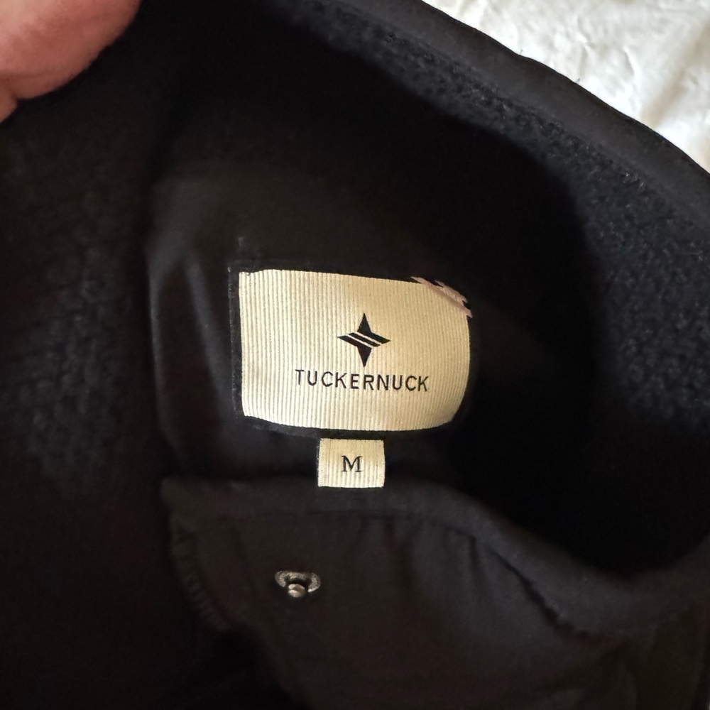 Tuckernuck Sport Black Quilted Evonne Jacket Size M in excellent condition - Picture 7 of 8
